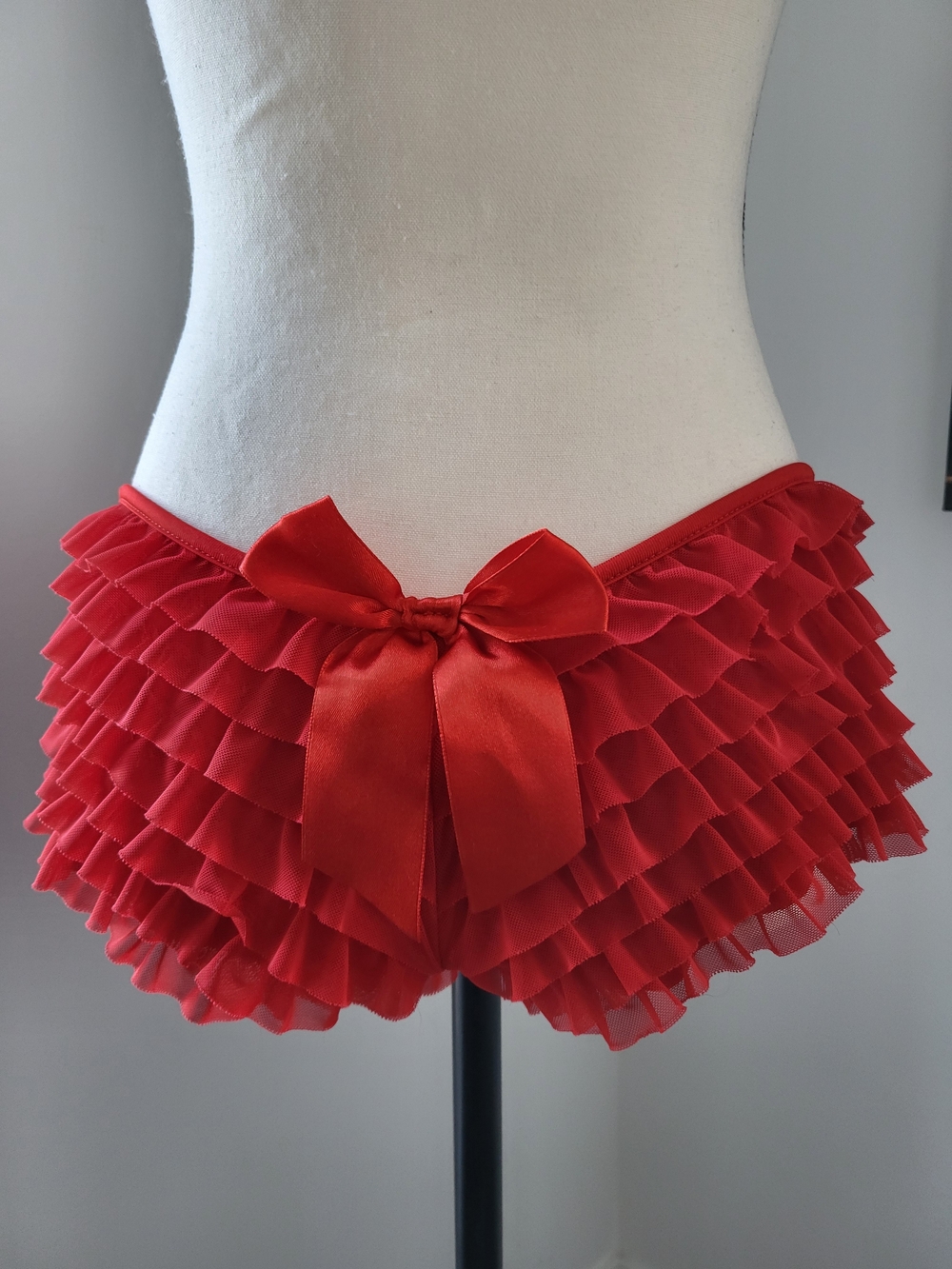 Retro Red Ruffle Bow Panties